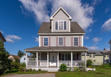 8 First St, Westford, Massachusetts 01886, 3 Bedrooms Bedrooms, 5 Rooms Rooms,2 BathroomsBathrooms,Residential,For Sale,First St,73161270