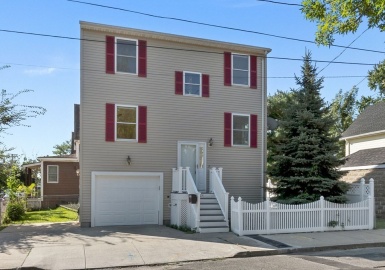 24 Norton St, Lynn, Massachusetts 01905, 3 Bedrooms Bedrooms, 7 Rooms Rooms,1.5 BathroomsBathrooms,Residential,For Sale,Norton St,73157126