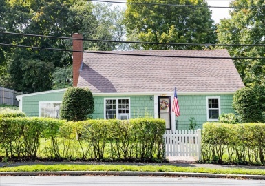 190 Green St, Marblehead, Massachusetts 01945, 3 Bedrooms Bedrooms, 7 Rooms Rooms,2 BathroomsBathrooms,Residential,For Sale,Green St,73159449