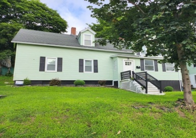 42 Mendon St, Worcester, Massachusetts 01604, 3 Bedrooms Bedrooms, 7 Rooms Rooms,2 BathroomsBathrooms,Residential,For Sale,Mendon St,73140205