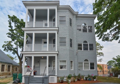 87 Broad St, Lynn, Massachusetts 01902, 3 Bedrooms Bedrooms, 6 Rooms Rooms,2 BathroomsBathrooms,Residential,For Sale,Broad St,73156306
