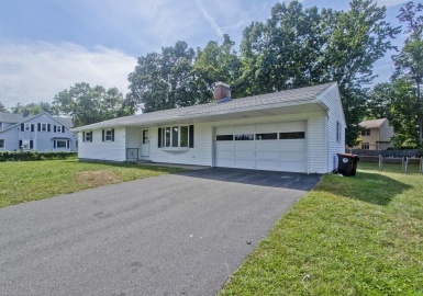 107 Homer St, Agawam, Massachusetts 01030, 3 Bedrooms Bedrooms, 7 Rooms Rooms,1 BathroomBathrooms,Residential,For Sale,Homer St,73155946
