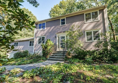 26 Revolutionary Rd, Acton, Massachusetts 01720, 4 Bedrooms Bedrooms, 11 Rooms Rooms,2.5 BathroomsBathrooms,Residential,For Sale,Revolutionary Rd,73160814