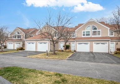 5 Merganser Way, Walpole, Massachusetts 02081, 2 Bedrooms Bedrooms, 4 Rooms Rooms,1.5 BathroomsBathrooms,Residential Lease,For Rent,Merganser Way,73215225