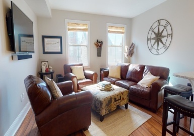 346 West 3rd St, Boston, Massachusetts 02127, 2 Bedrooms Bedrooms, 4 Rooms Rooms,1 BathroomBathrooms,Residential Lease,For Rent,West 3rd St,73204553