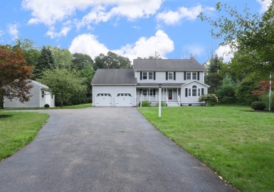 309 Main St, Norfolk, Massachusetts 02056, 4 Bedrooms Bedrooms, 8 Rooms Rooms,2.5 BathroomsBathrooms,Residential,For Sale,Main St,73161188