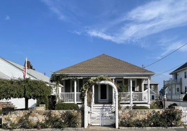 63 H St, Hull, Massachusetts 02045, 3 Bedrooms Bedrooms, 6 Rooms Rooms,2 BathroomsBathrooms,Residential,For Sale,H St,73154694