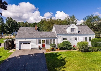 1003 Pleasant St, Leominster, Massachusetts 01453, 3 Bedrooms Bedrooms, 7 Rooms Rooms,2 BathroomsBathrooms,Residential,For Sale,Pleasant St,73162158