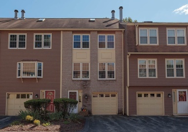 83 Heritage Dr, Tewksbury, Massachusetts 01876, 2 Bedrooms Bedrooms, 6 Rooms Rooms,1.5 BathroomsBathrooms,Residential,For Sale,Roper Estates,Heritage Dr,73161854