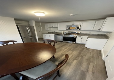 8 Bacon Street, Newton, Massachusetts 02458, 3 Bedrooms Bedrooms, 6 Rooms Rooms,2 BathroomsBathrooms,Residential Lease,For Rent,Bacon Street,73198810