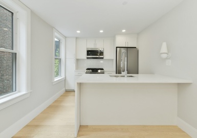 10 Lamson Court, Boston, Massachusetts 02128, 2 Bedrooms Bedrooms, 4 Rooms Rooms,2 BathroomsBathrooms,Residential Lease,For Rent,Lamson Court,73202237