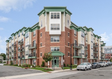 69 Foundry St, Wakefield, Massachusetts 01880, 1 Bedroom Bedrooms, 4 Rooms Rooms,1 BathroomBathrooms,Residential,For Sale,The Foundry,Foundry St,73161499