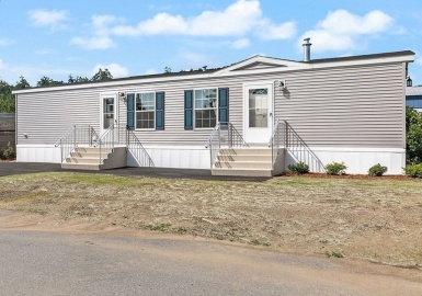 1 G St, Merrimac, Massachusetts 01860, 2 Bedrooms Bedrooms, 4 Rooms Rooms,1 BathroomBathrooms,Residential,For Sale,G St,73150646