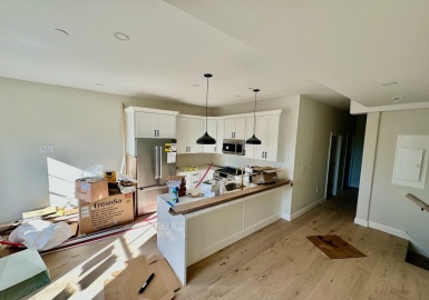 48 Woodward St, Boston, Massachusetts 02127, 5 Bedrooms Bedrooms, 7 Rooms Rooms,3 BathroomsBathrooms,Residential Lease,For Rent,Woodward St,73202512