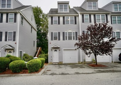 14 Watson Street, Lowell, Massachusetts 01852, 3 Bedrooms Bedrooms, 6 Rooms Rooms,1.5 BathroomsBathrooms,Residential,For Sale,River Meadows Commons Condominium,Watson Street,73166564