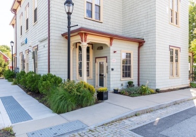 670-672 High Street, Westwood, Massachusetts 02090, 2 Bedrooms Bedrooms, 3 Rooms Rooms,2 BathroomsBathrooms,Residential,For Sale,Colburn Condominium,High Street,73142892