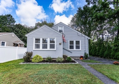13 Bancroft St., West Boylston, Massachusetts 01583, 2 Bedrooms Bedrooms, 5 Rooms Rooms,1 BathroomBathrooms,Residential,For Sale,Bancroft St.,73161489