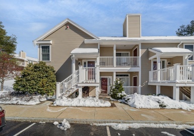 137 Tyson Commons Ln, Braintree, Massachusetts 02184, 2 Bedrooms Bedrooms, 5 Rooms Rooms,2 BathroomsBathrooms,Residential Lease,For Rent,Tyson Commons Ln,73214146
