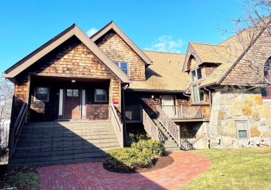 157 Beale Street, Quincy, Massachusetts 02170, 2 Bedrooms Bedrooms, 5 Rooms Rooms,2.5 BathroomsBathrooms,Residential Lease,For Rent,Beale Street,73184102