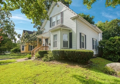 207 Crescent St, Rockland, Massachusetts 02370, 3 Bedrooms Bedrooms, 8 Rooms Rooms,2 BathroomsBathrooms,Residential,For Sale,Crescent St,73152430