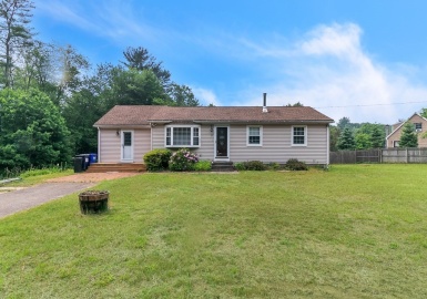 22 Clearbrook Dr, Belchertown, Massachusetts 01007, 3 Bedrooms Bedrooms, 7 Rooms Rooms,2 BathroomsBathrooms,Residential,For Sale,Clearbrook Dr,73154449
