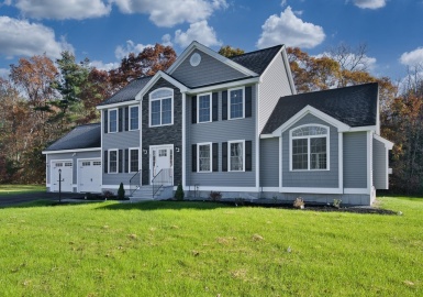 27 Berube Ln, Dracut, Massachusetts 01826, 3 Bedrooms Bedrooms, 8 Rooms Rooms,2.5 BathroomsBathrooms,Residential,For Sale,Berube Ln,73162059