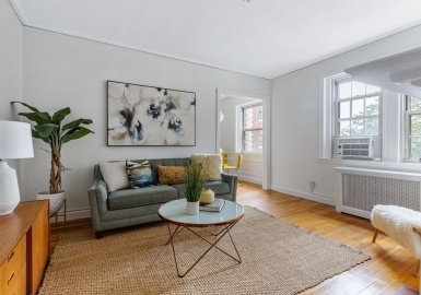 5 Arlington St, Cambridge, Massachusetts 02140, 1 Bedroom Bedrooms, 3 Rooms Rooms,1 BathroomBathrooms,Residential,For Sale,Arlington St,73161458