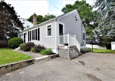 27 Homestead Ave, Auburn, Massachusetts 01501, 3 Bedrooms Bedrooms, 7 Rooms Rooms,2 BathroomsBathrooms,Residential,For Sale,Homestead Ave,73135379