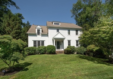 42 Eastward Ln, Marshfield, Massachusetts 02050, 4 Bedrooms Bedrooms, 10 Rooms Rooms,2.5 BathroomsBathrooms,Residential,For Sale,Eastward Ln,73143831