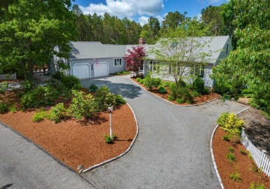 508 Cotuit Bay Dr, Barnstable, Massachusetts 02635, 3 Bedrooms Bedrooms, 17 Rooms Rooms,3 BathroomsBathrooms,Residential,For Sale,Cotuit Bay Dr,73149555