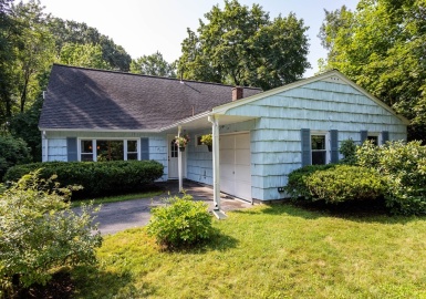 14 Day Road, Holliston, Massachusetts 01746, 3 Bedrooms Bedrooms, 8 Rooms Rooms,1.5 BathroomsBathrooms,Residential,For Sale,Day Road,73141477