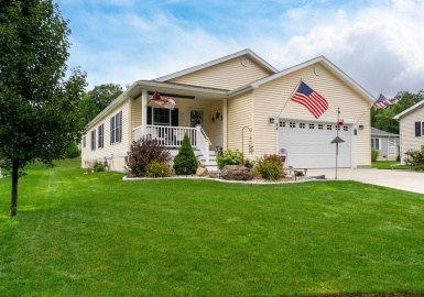 84 Patriots Drive, Westfield, Massachusetts 01085, 3 Bedrooms Bedrooms, 5 Rooms Rooms,2 BathroomsBathrooms,Residential,For Sale,Patriots Drive,73150564