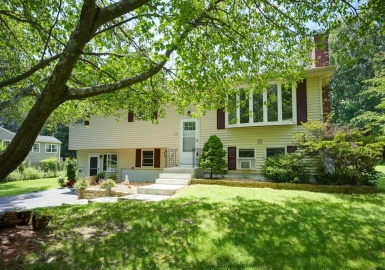 29 Braney Road, Millbury, Massachusetts 01527, 5 Bedrooms Bedrooms, 9 Rooms Rooms,2 BathroomsBathrooms,Residential,For Sale,Braney Road,73144489
