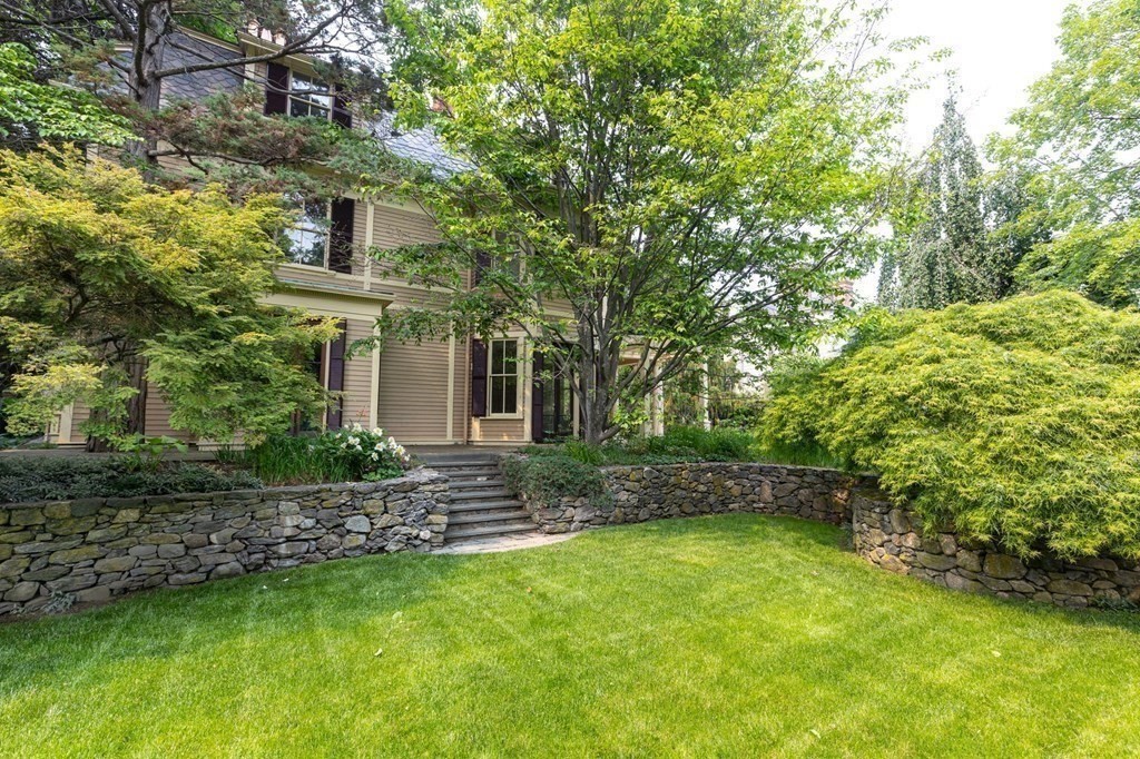 165 Brattle Street, Cambridge, Massachusetts 02138