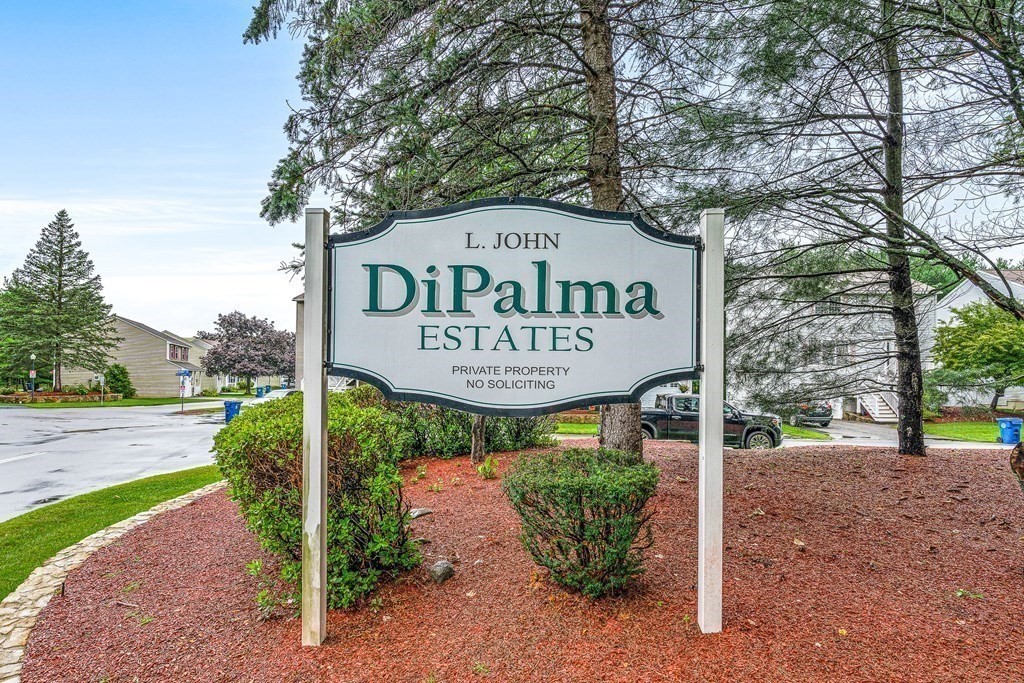 75 Juniper Ln, Tewksbury, Massachusetts 01876