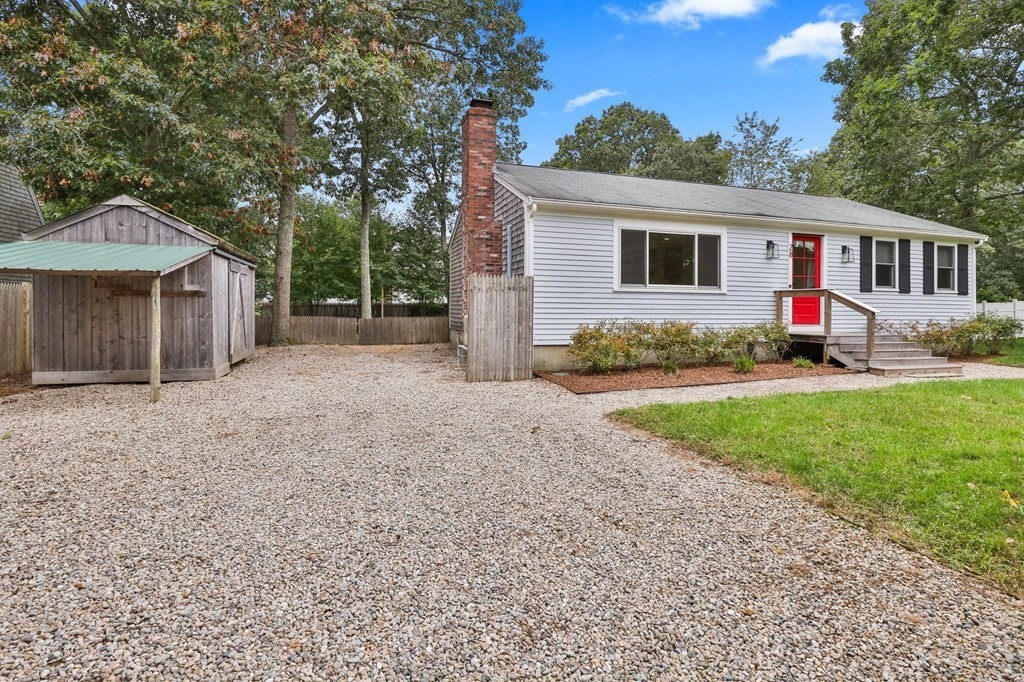 28 Black Watch Way, Mashpee, Massachusetts 02649