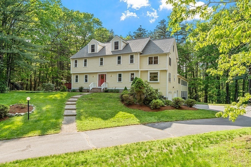 315 Hunters Ridge Road, Concord, Massachusetts 01742