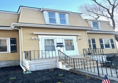 427 High St, Dedham, Massachusetts 02026, 3 Bedrooms Bedrooms, 6 Rooms Rooms,1 BathroomBathrooms,Residential Lease,For Rent,High St,73222062