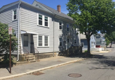 23 Roundy St, Beverly, Massachusetts 01915, 2 Bedrooms Bedrooms, 5 Rooms Rooms,1 BathroomBathrooms,Residential Lease,For Rent,Roundy St,73180368