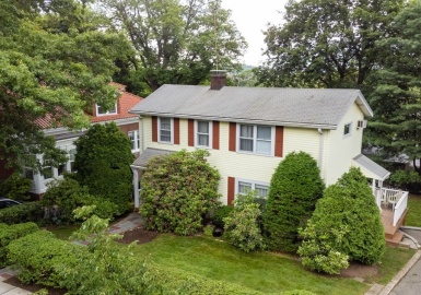 128 Gardner Road, Brookline, Massachusetts 02445, 2 Bedrooms Bedrooms, 5 Rooms Rooms,1 BathroomBathrooms,Residential,For Sale,Gardner Road,73151502