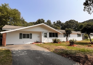 51 Robert Rd, Brockton, Massachusetts 02302, 4 Bedrooms Bedrooms, 6 Rooms Rooms,1.5 BathroomsBathrooms,Residential,For Sale,Robert Rd,73156131