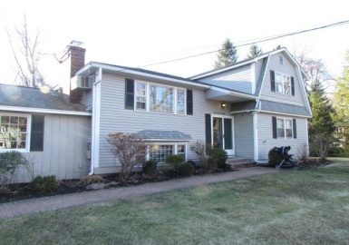 108 Greenwood Rd, Andover, Massachusetts 01810, 4 Bedrooms Bedrooms, 9 Rooms Rooms,2 BathroomsBathrooms,Residential Lease,For Rent,Greenwood Rd,73208637