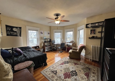121 Liberty Rd, Somerville, Massachusetts 02144, 4 Bedrooms Bedrooms, 7 Rooms Rooms,2 BathroomsBathrooms,Residential Lease,For Rent,Liberty Rd,73208840