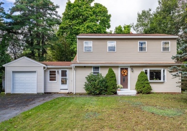 51 South Main St, Templeton, Massachusetts 01468, 4 Bedrooms Bedrooms, 7 Rooms Rooms,2 BathroomsBathrooms,Residential,For Sale,South Main St,73161985
