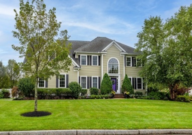 1 Prescott Place, Bedford, Massachusetts 01730, 4 Bedrooms Bedrooms, 10 Rooms Rooms,2.5 BathroomsBathrooms,Residential,For Sale,Prescott Place,73159315