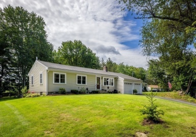 8 Gilmore Road, Southborough, Massachusetts 01772, 3 Bedrooms Bedrooms, 7 Rooms Rooms,1 BathroomBathrooms,Residential,For Sale,Gilmore Road,73147209
