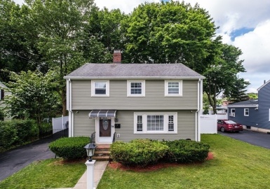 32 Tufts Rd, Winchester, Massachusetts 01890, 3 Bedrooms Bedrooms, 7 Rooms Rooms,1.5 BathroomsBathrooms,Residential,For Sale,Tufts Rd,73161766