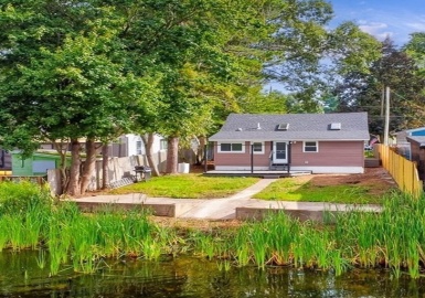 11 Sunset Rd, Norton, Massachusetts 02766, 2 Bedrooms Bedrooms, 4 Rooms Rooms,1 BathroomBathrooms,Residential,For Sale,Sunset Rd,73162443