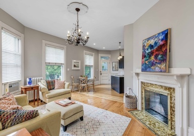 220 High St, Newburyport, Massachusetts 01950, 2 Bedrooms Bedrooms, 4 Rooms Rooms,1 BathroomBathrooms,Residential,For Sale,220 High Street Condominium,High St,73158515