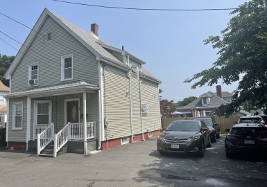 22 Emerson Pl, Lynn, Massachusetts 01902, 3 Bedrooms Bedrooms, 6 Rooms Rooms,2 BathroomsBathrooms,Residential,For Sale,Emerson Pl,73139100